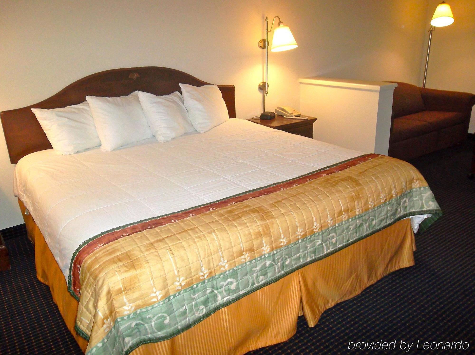 Hotel Baymont By Wyndham Warrenton Extérieur photo