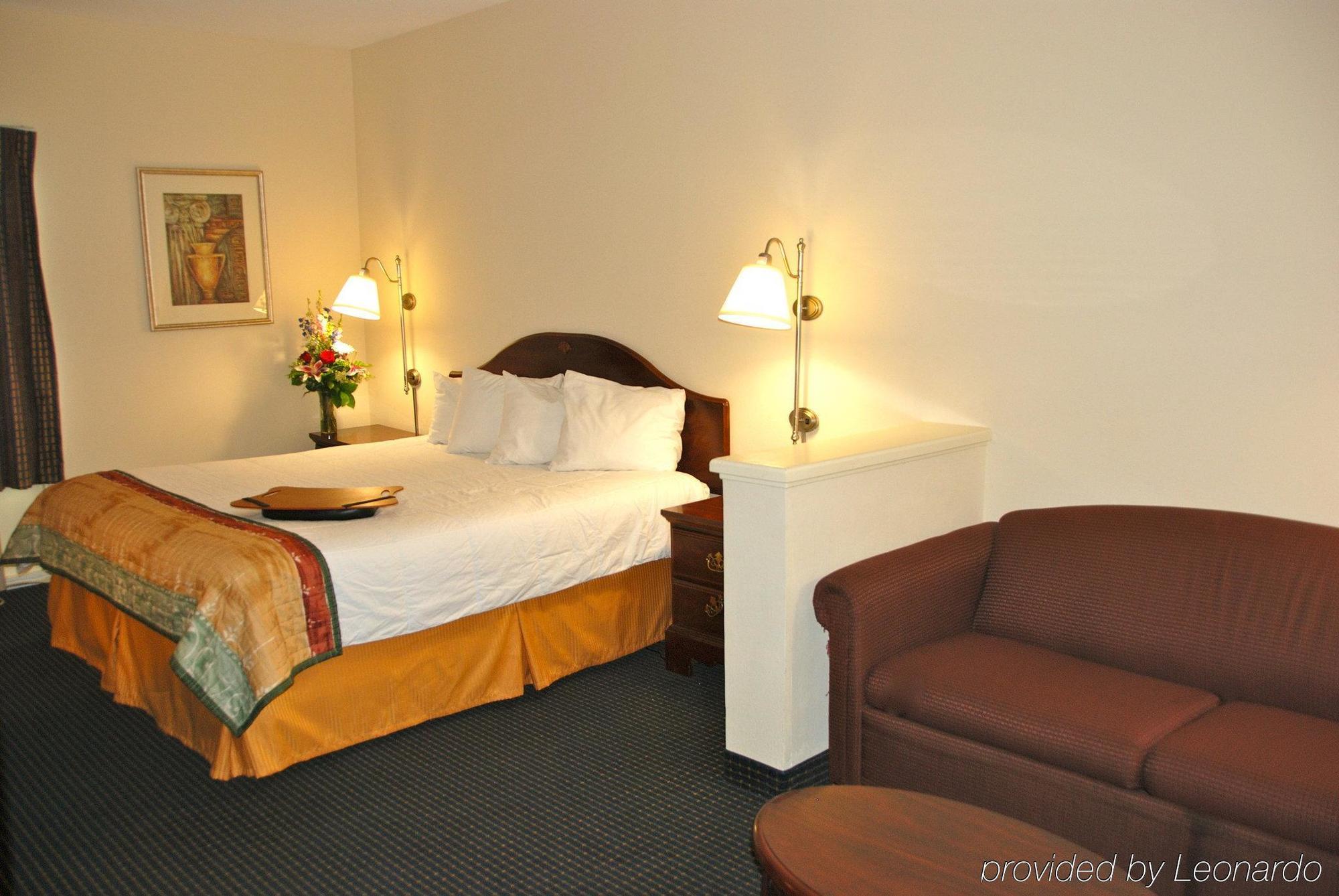 Hotel Baymont By Wyndham Warrenton Extérieur photo